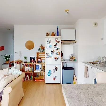 Apartment T2 Lumineux Avec Terrasse Et Parking