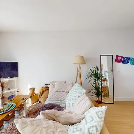 T2 Lumineux Avec Terrasse Et Parking شقة إيزين