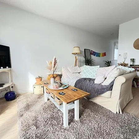 T2 Lumineux Avec Terrasse Et Parking إيزين
