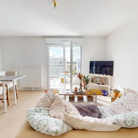 T2 Lumineux Avec Terrasse Et Parking شقة إيزين